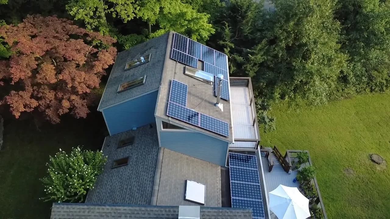 Gallery photos for Residential Solar Panel Cleaning Done Right in Ridgefield CT: Image #2